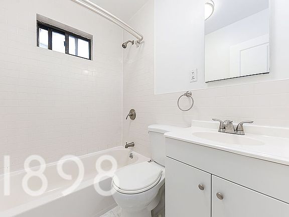 5th image of 260 Saint James Pl #1D