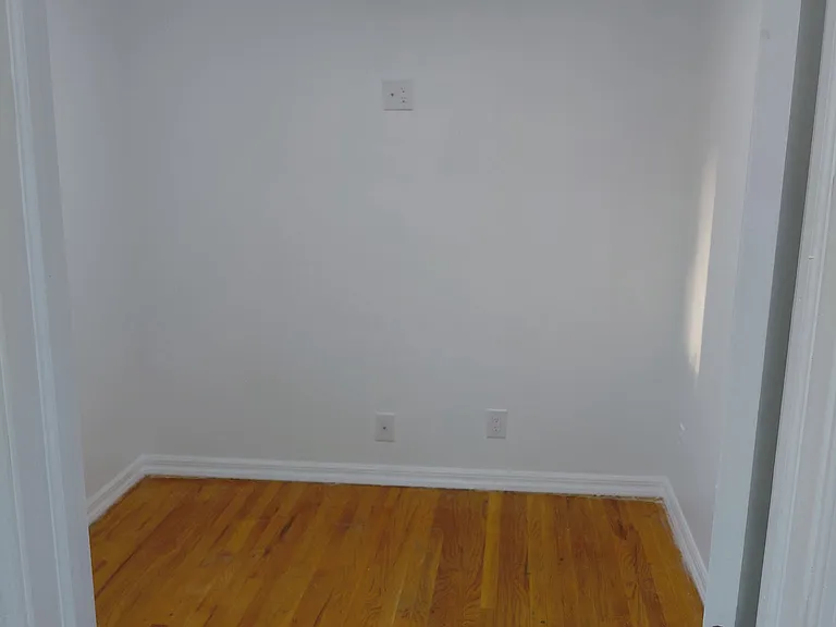 4650 Bedford Ave #1 — Photo 5