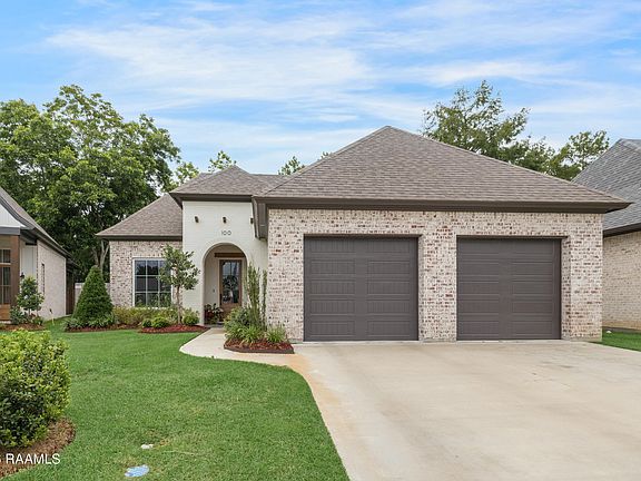 2nd image of 100 Sanctuary Ln