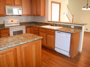 2008 Stahlke Way, Chaska, MN 55318