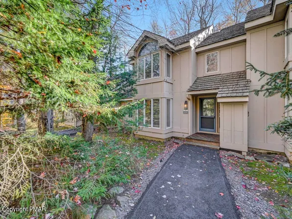 606 Uncas Ln, Pocono Pines, PA 18350