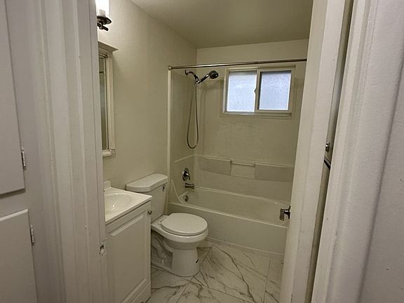 4th image of 15501-15507 Grant Ave SW