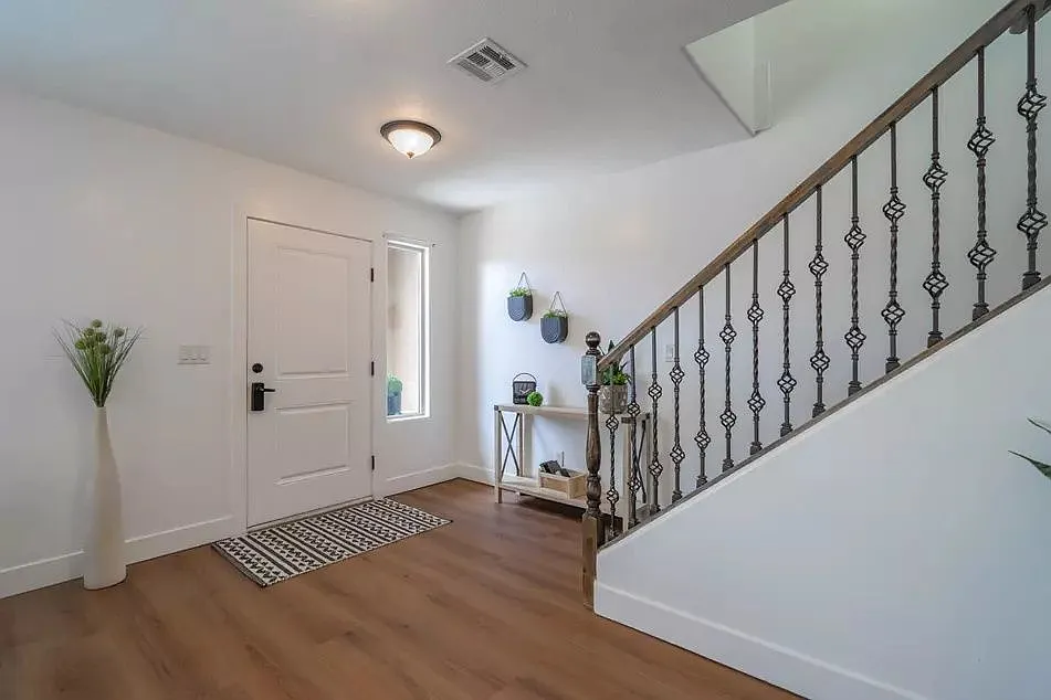 3239 S 840 E — Photo 2