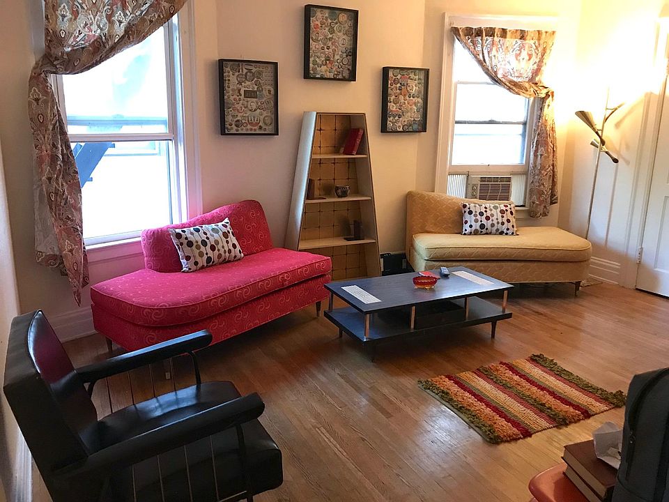Living Room - Swank Entertainers Paradise