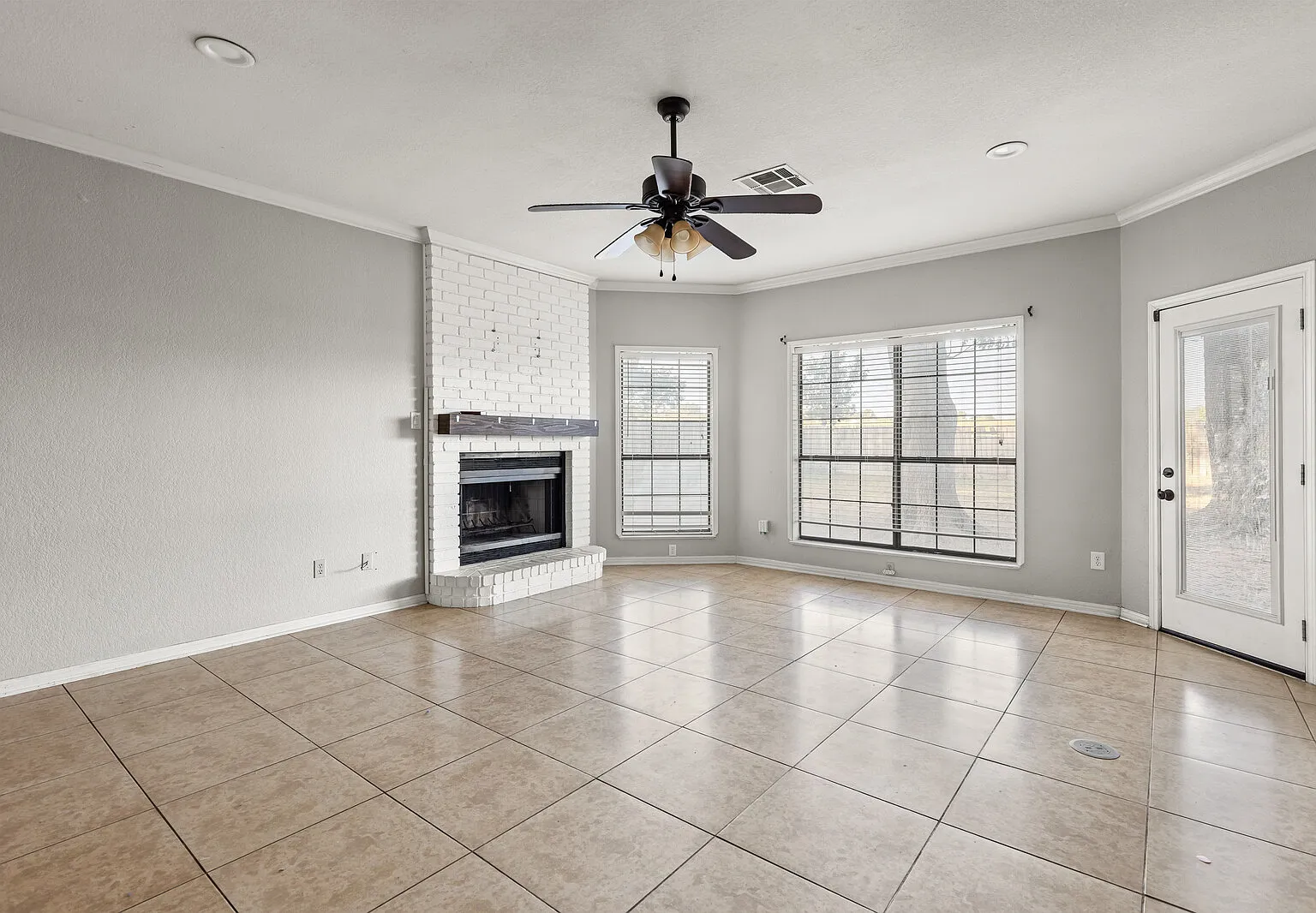 412 Meadow Mountain Drive - 1 — Photo 2