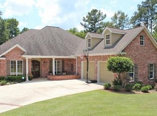 63 Brookline Dr, Hattiesburg, MS 39402