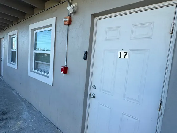 354 Rardin Ave #17, Pahokee, FL 33476