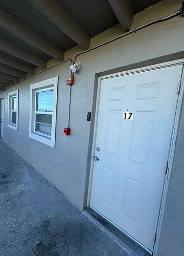 354 Rardin Ave #17 Photo 1 354 Rardin Ave #17 Photo 1