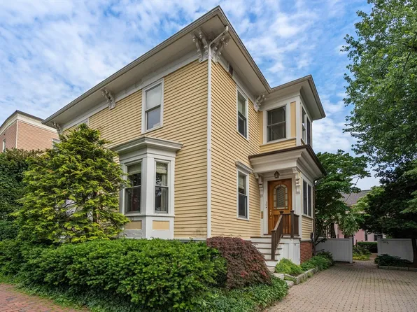 30 Shepard St Unit 30, Cambridge, MA 02138
