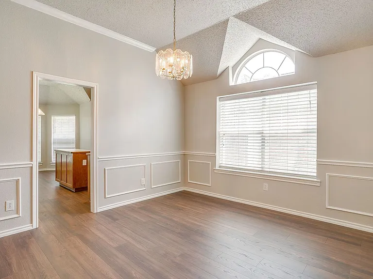 7617 Blossom Dr — Photo 12