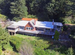 196 Howitt Ln, Winchester Bay, OR 97467