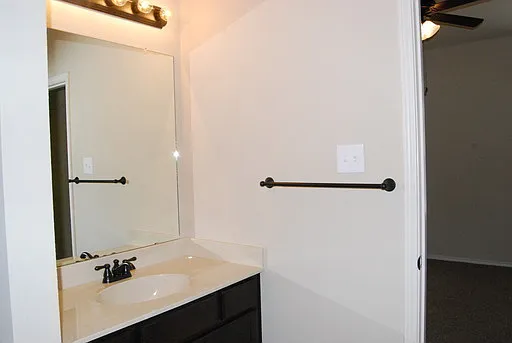 315 Orbit Dr — Photo 10