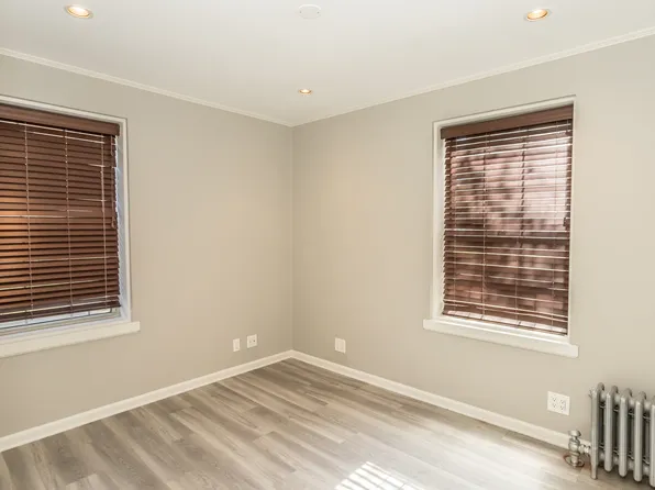 55-25 31st Avenue image 13 of 31