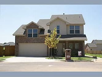 1st image of 512 SW 120th Ter