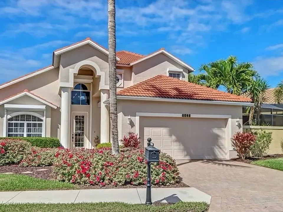 1041 Jardin Dr