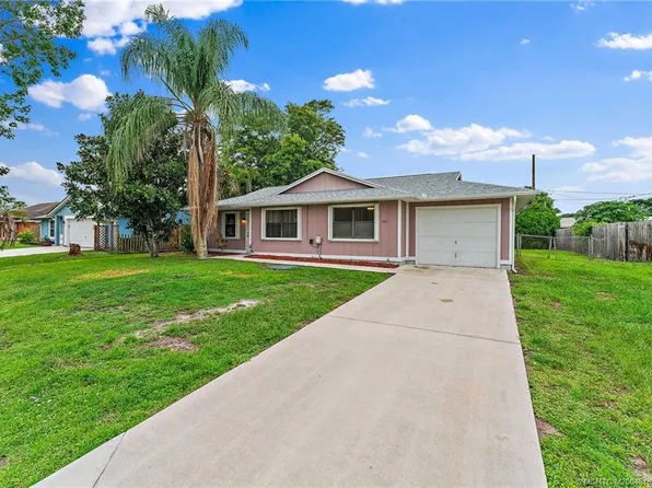 1862 SW Hampshire Ln, Port Saint Lucie, FL 34953