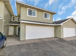 102 Glenshire Blvd S, Watkins, MN 55389