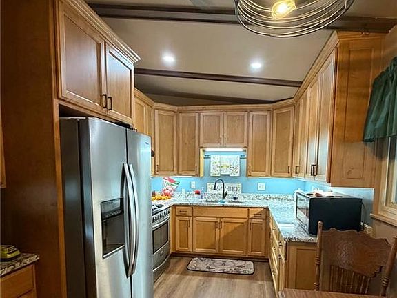 3rd image of 2600 Cardinal Ln