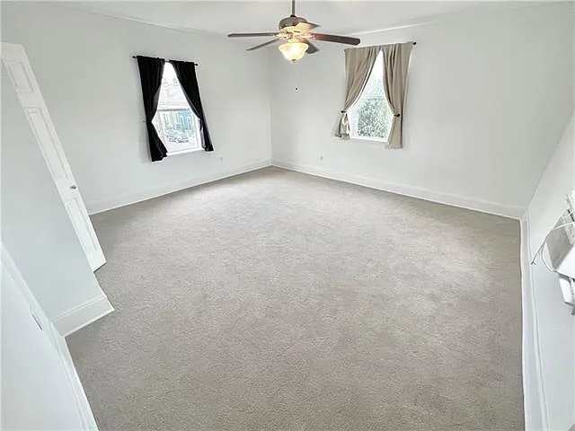 1136 Touro St — Photo 31