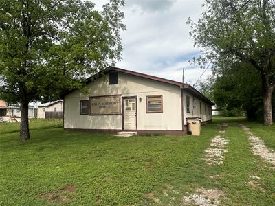 205 S 1st St, Bangs, TX, 76823