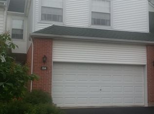 114 S Pembroke Cir, Lake Bluff, IL 60044