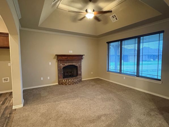 301 Timber Ln, Harrah, OK 73045
