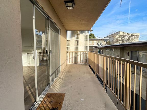 5th image of 86 N Laurel St #86
