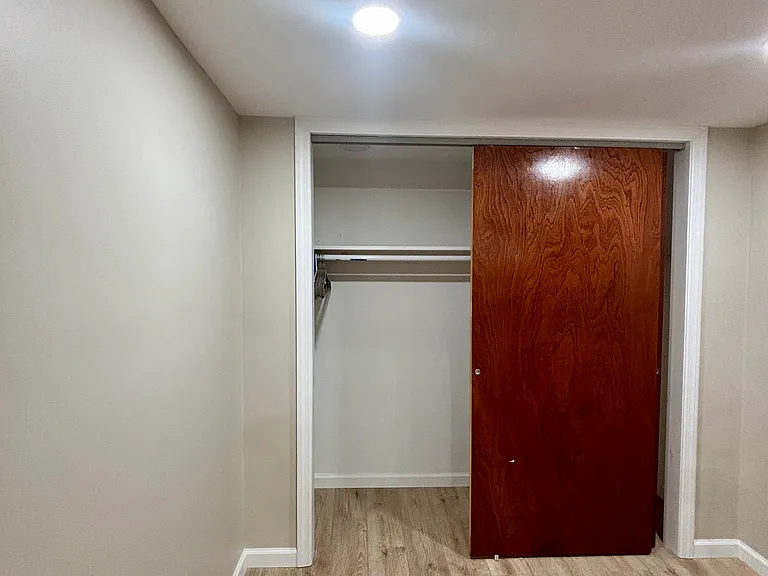 93 Vedder Ave #BASEMENT — Photo 3