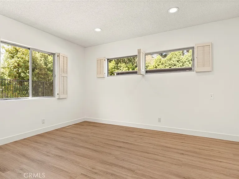 681 S Orange Grove Blvd #3 — Photo 11