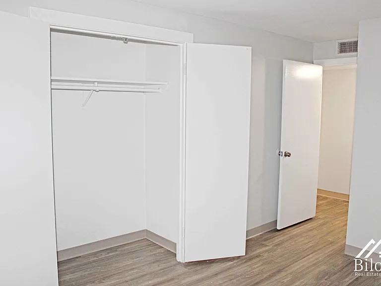 Hillside Terrace Apartments — Photo 18