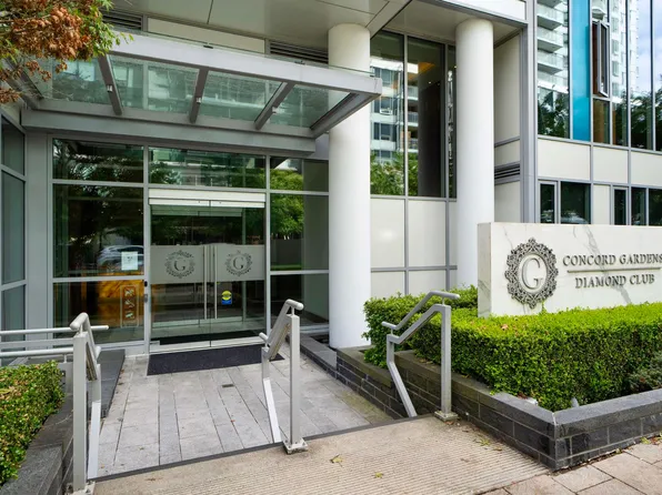 8988 Patterson Rd #506, Richmond, BC V6X 1P5