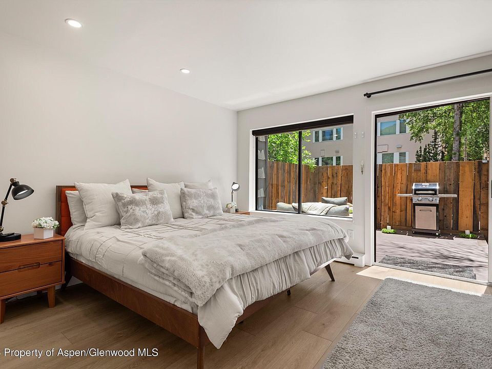 1st image of 725 E Main St #107