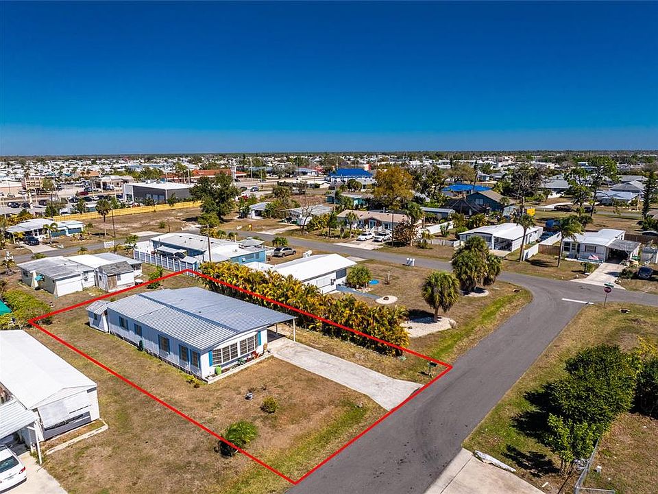1st image of 327 CALLE LIANA