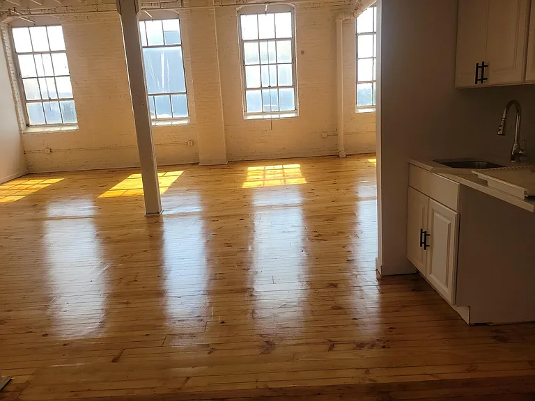 429 N 13th St #6I — Photo 2
