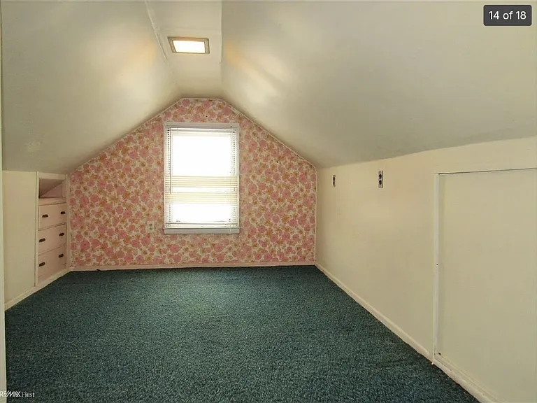 2090 Vermont Ave — Photo 13