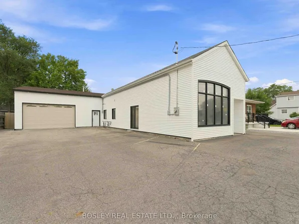 114 Chetwood St, Saint Catharines, ON L2S 2A8