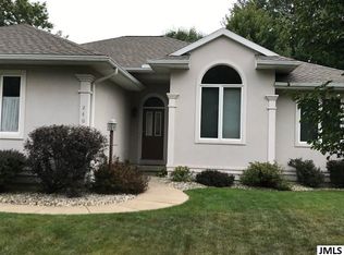 2401 Ridgeway Rd, Jackson, MI 49203