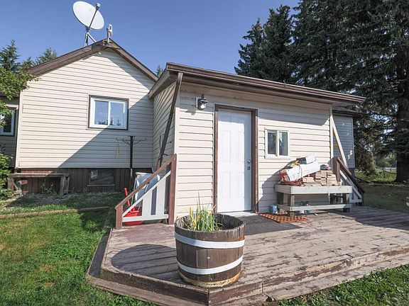 3rd image of 3432 Township Road 360