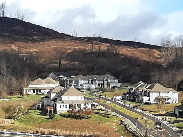 127 Gardenside Blvd #127, Lebanon, VA 24266