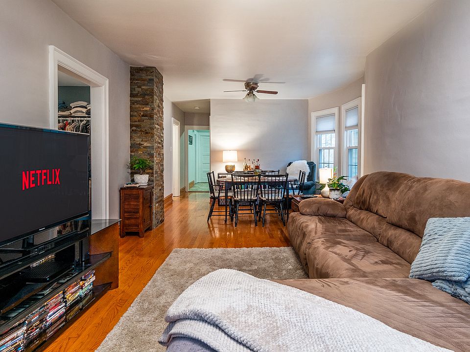 1st image of 821 Ashland Ave