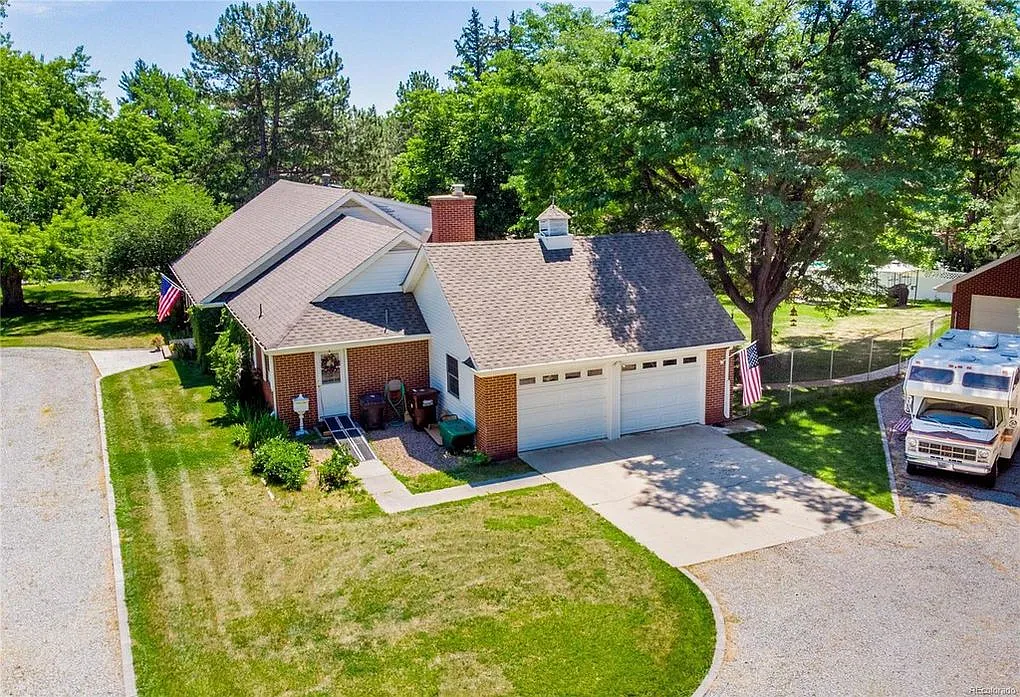 7392 Rozena Dr — Photo 4