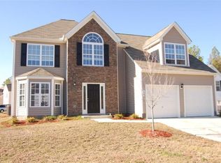 100 Jasmine Valley Ct, Holly Springs, NC 27540
