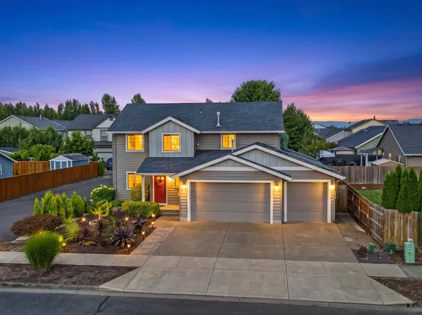 574 Prairie St, Woodburn, OR 97071