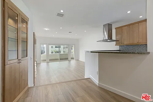 11925 Mayfield Ave #1 Photo 1