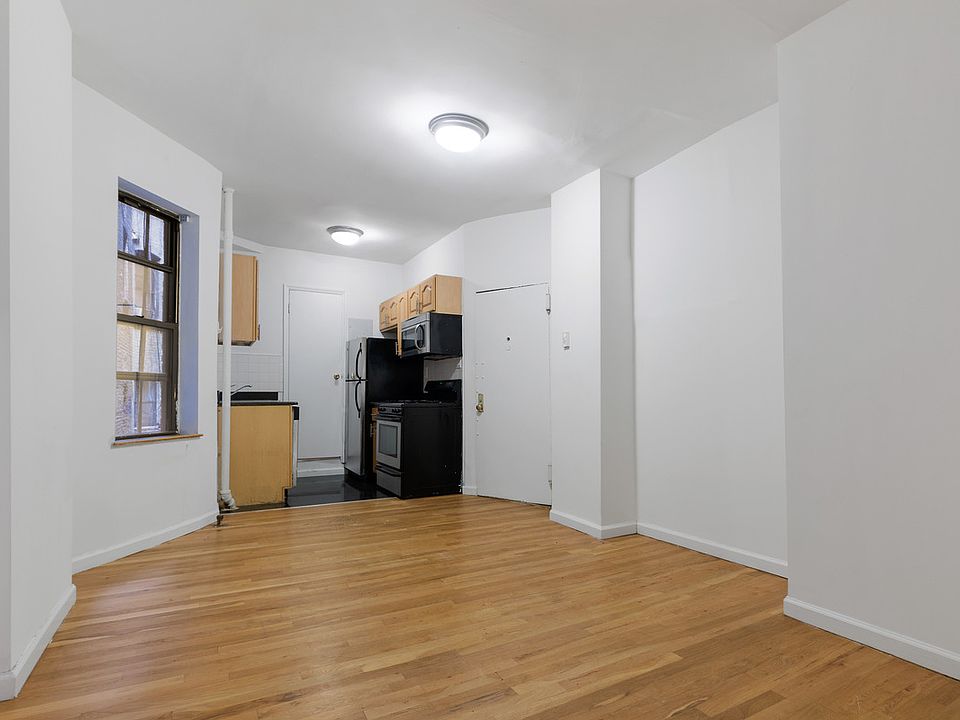 1st image of 338 W 49th St APT 2RW