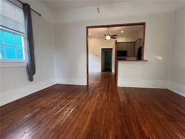 127 Addison St — Photo 2