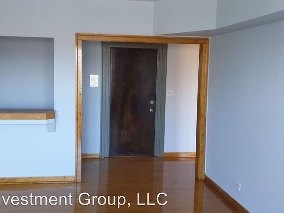 3rd image of 6407 S Kedzie Ave APT 2W