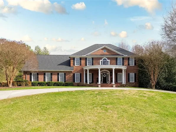 120 Antler Ct, Lexington, NC 27295