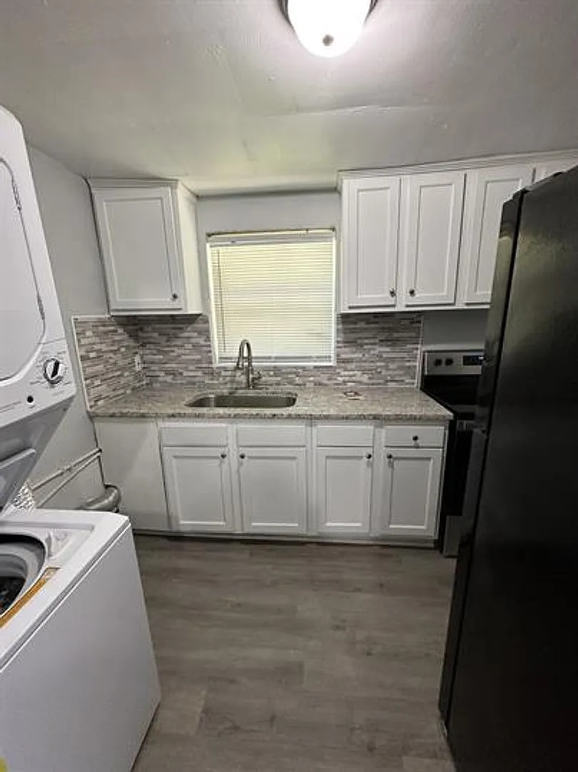 Affordable 3 Bedroom Home — Photo 2