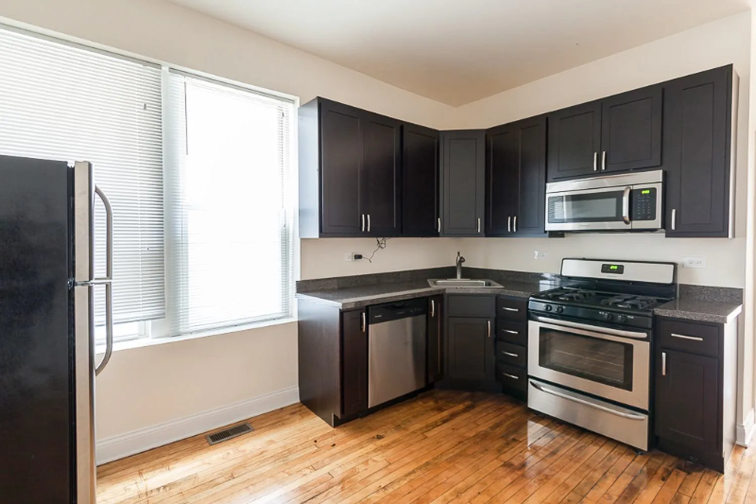 2729 W. Thomas St. — Photo 4